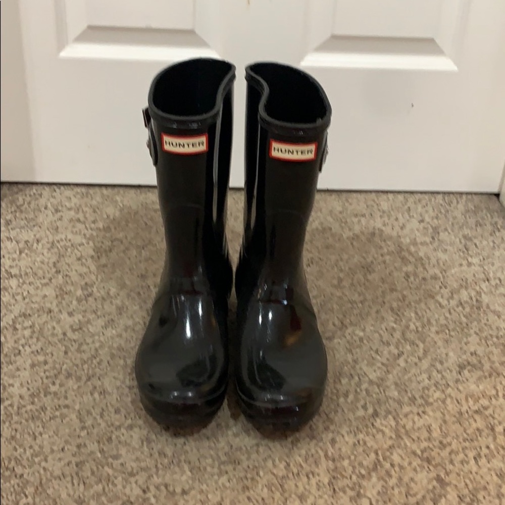 Hunter black short glossy rain rubber boots sz 8 - Picture 2 of 7
